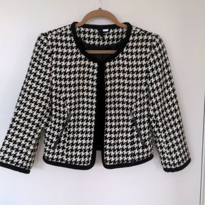 Houndstooth jacket with pockets sz 12